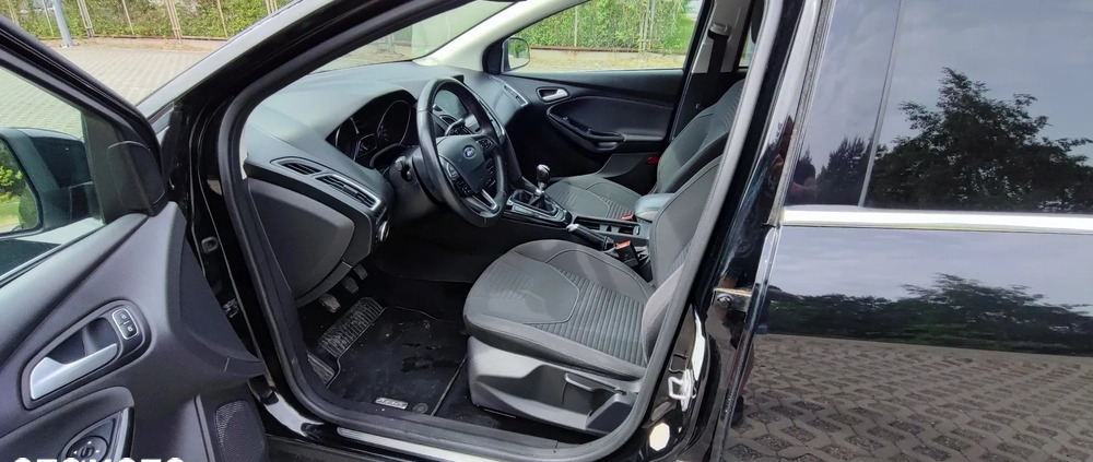 Ford Focus cena 34900 przebieg: 115000, rok produkcji 2016 z Lublin małe 137